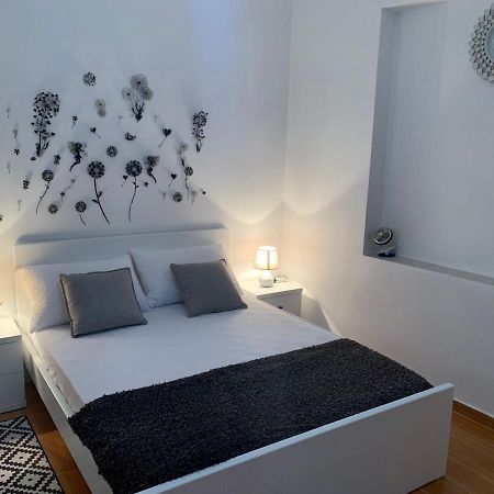 Vjola Apartments 2 Sarandë 외부 사진