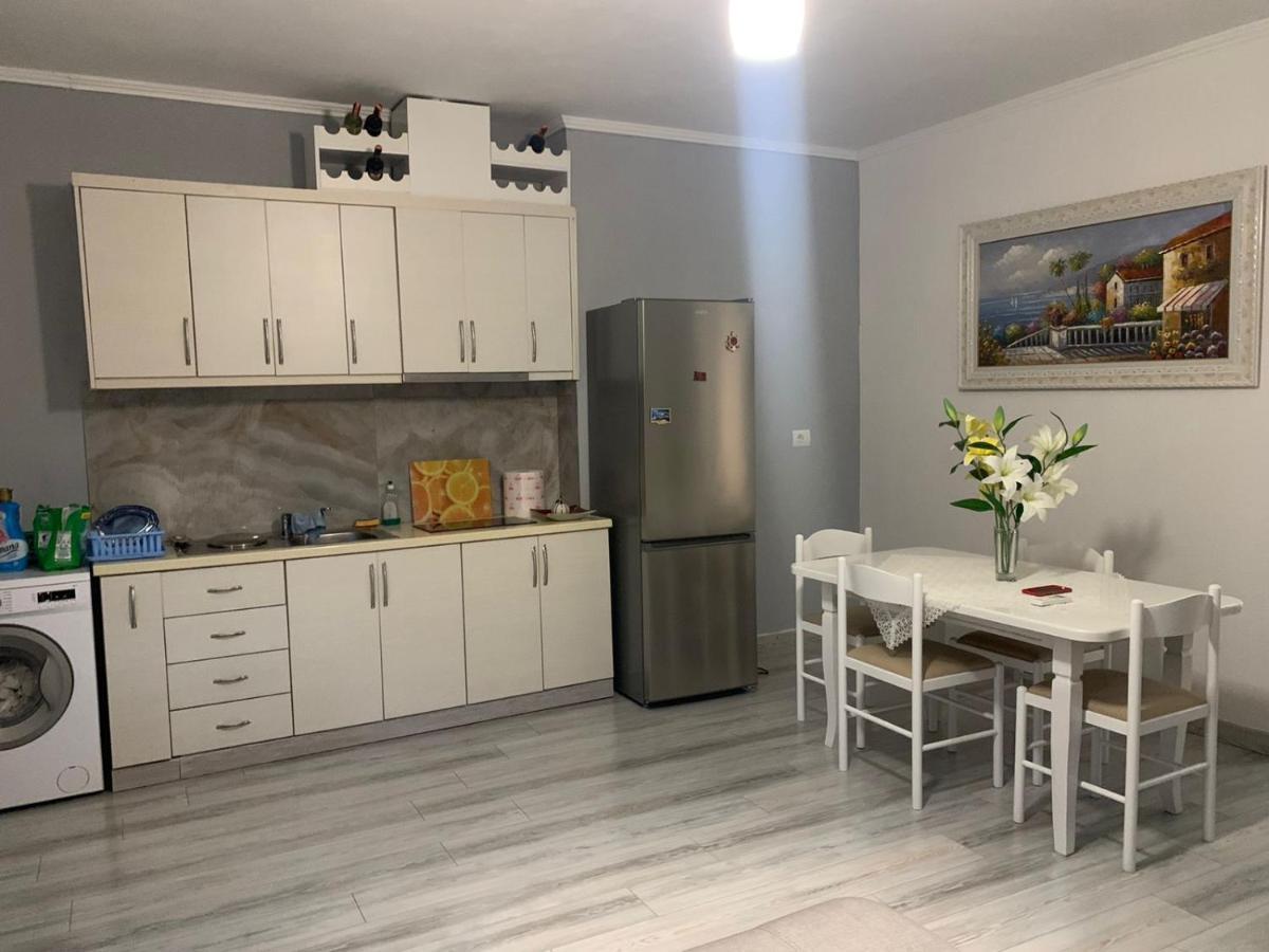Vjola Apartments 2 Sarandë 외부 사진